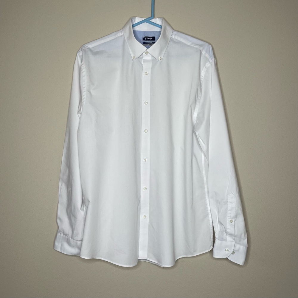 Izod Men's White Button-Down Dress Shirt